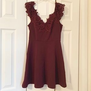 Deep wine midi dress with lace sleeves